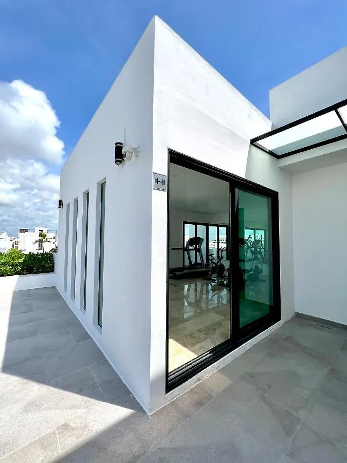 Amazing Apt Close To The Beach! Playa del Carmen Apartment